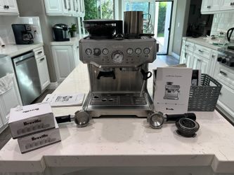 Breville Barista Express Espresso Machine With Accessories