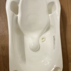 Safety 1st Newborn to Toddler Baby Bathtub, White