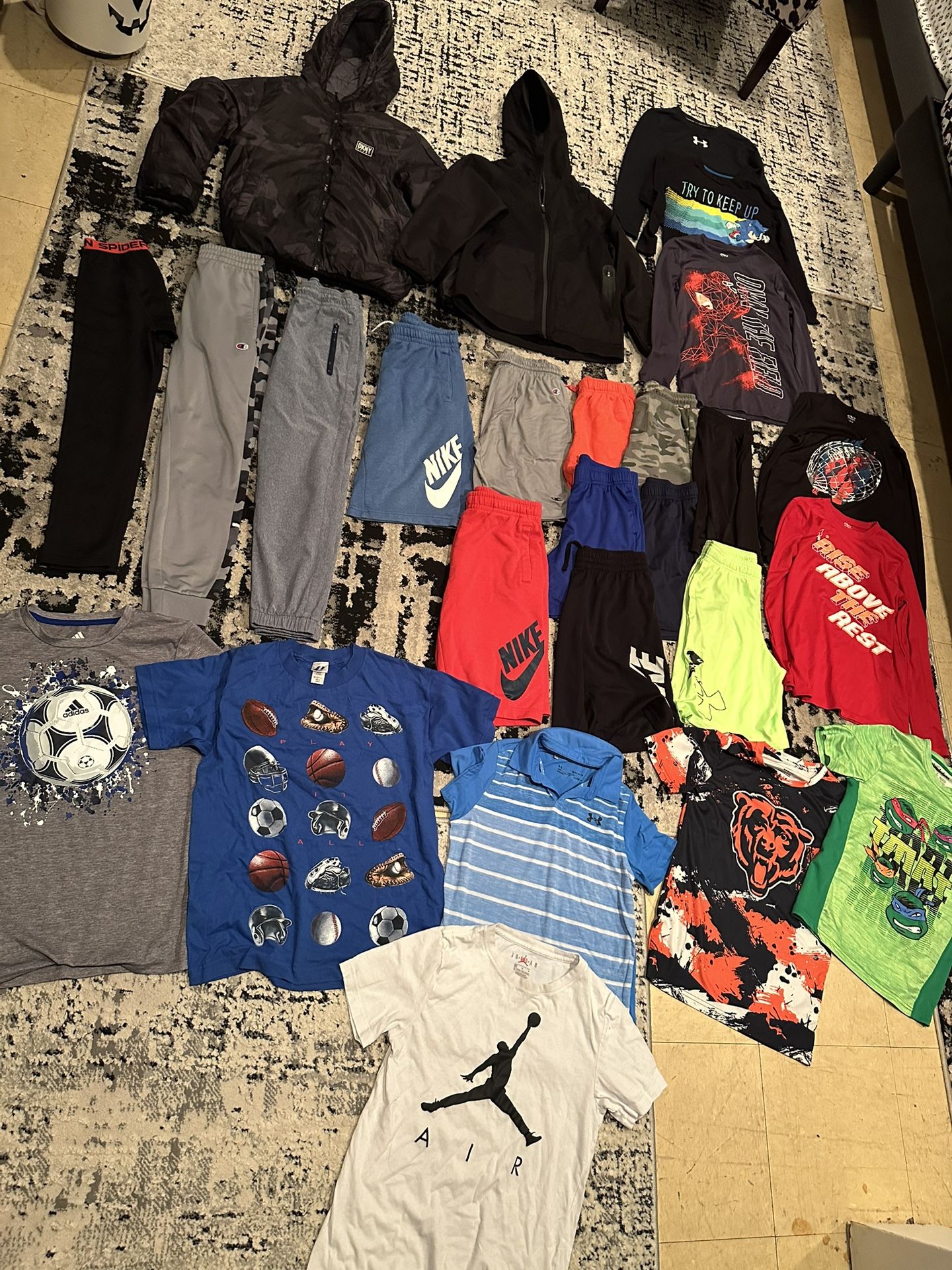 Boys size large 10–12 mixed seasoned clothing, lot shorts shirts, long sleeves pants jackets