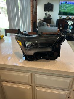 2024 2025 2026 Toyota Tacoma TRD PRO RH Passenger Side Full LED Headlight OEM