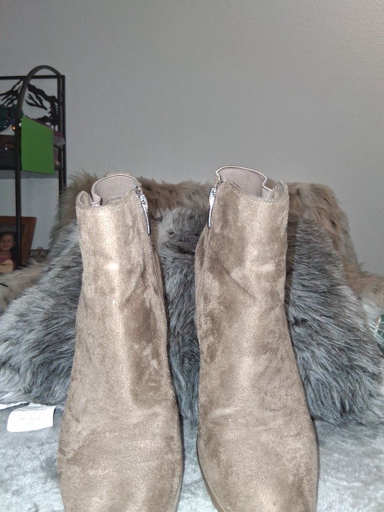 Wedged Boots