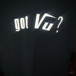 Deja Vu Strip Club.   T-shirt.   "GOT VU".  Large. T-shirt 