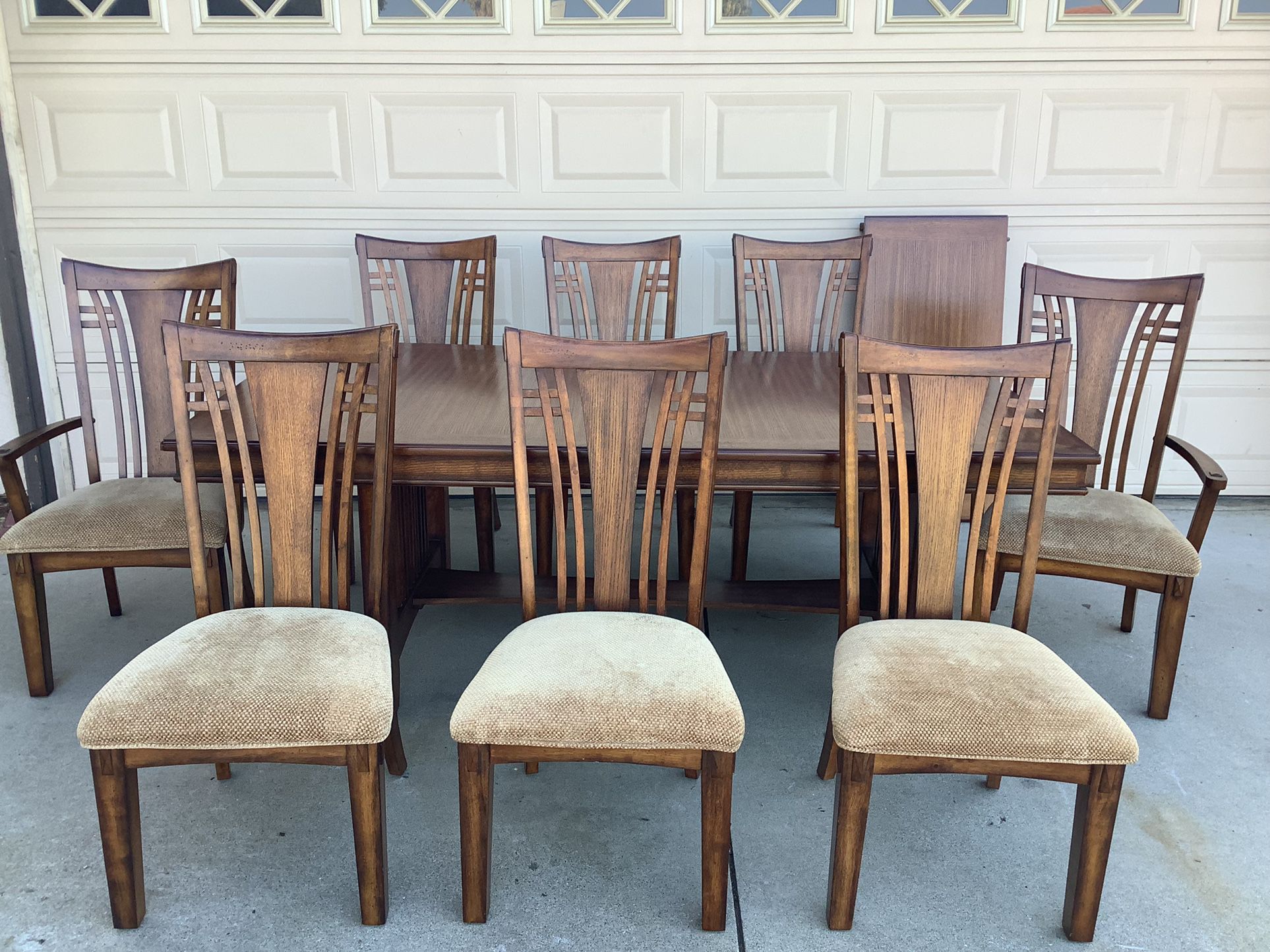 Beautiful Dining Set With 8 Chairs 