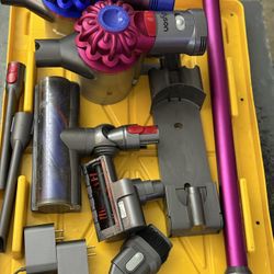 Dyson Vacuum Cleaner (Dead Battery)
