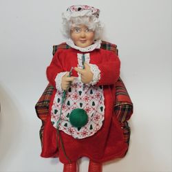 Gemmy Sewing Mrs Claus in Armchair Moving and Humminh North Pole Productions 