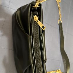 Black Purse 
