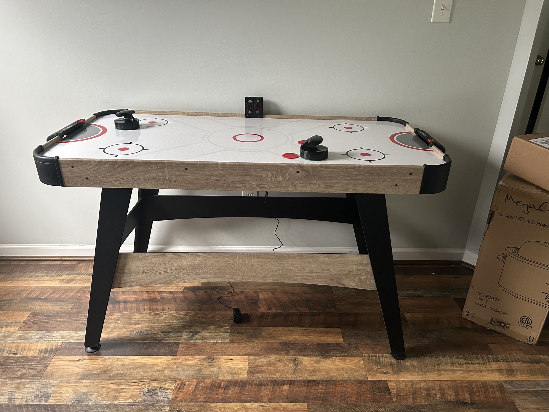 Air Hockey Table
