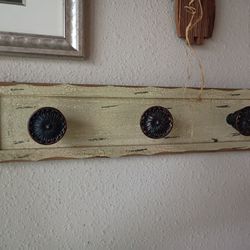 Farmhouse Style Wall Decor/Coat Rack 