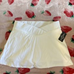white tennis skirt