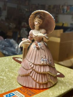 Vintage josef originals Gibson girls figurine