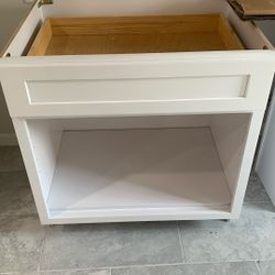 Kitchen Cabinets I Have 2 Top And Bottom 