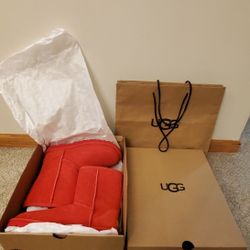 UGG WOMEN Boots Size 10