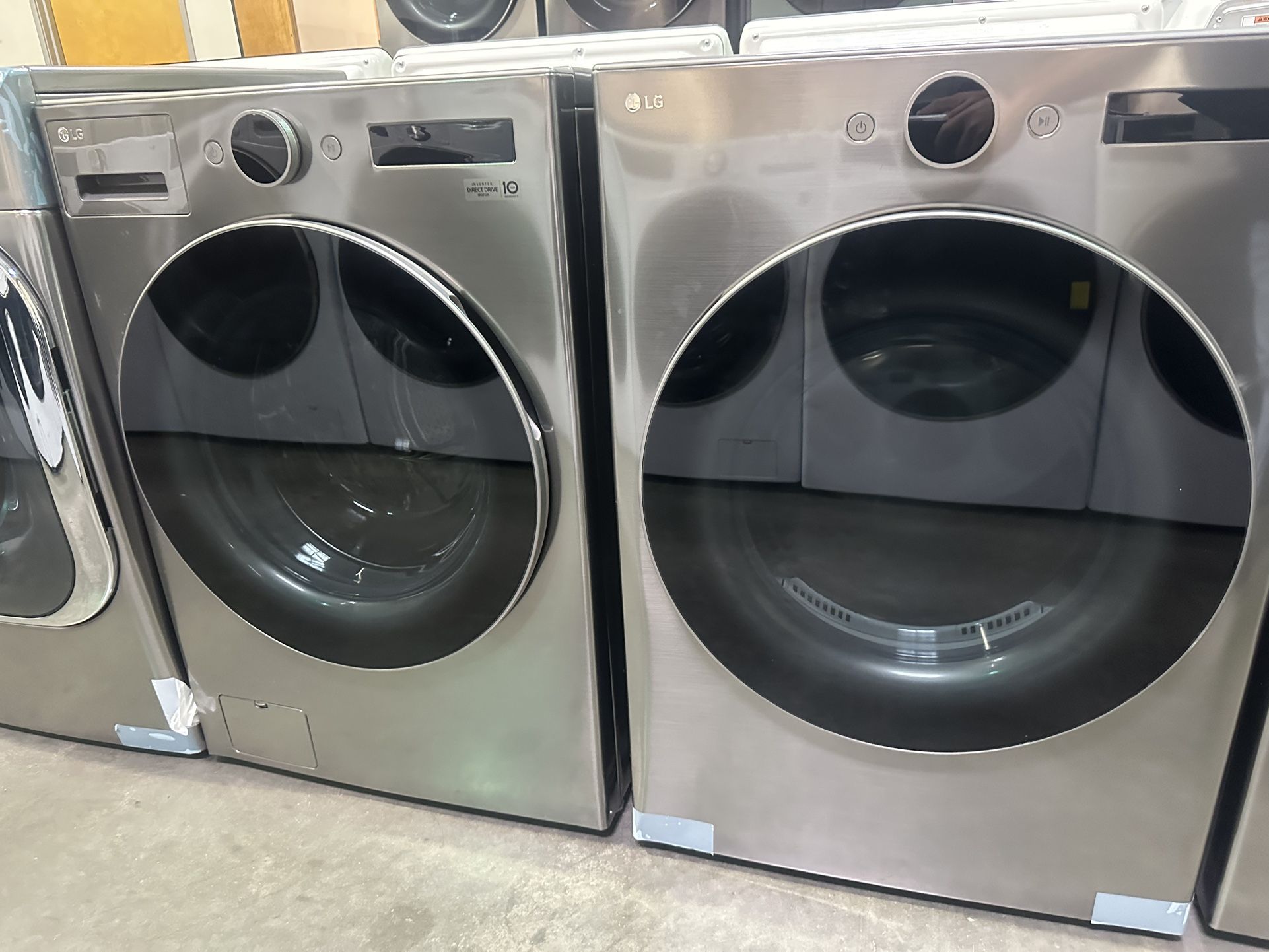 LG Washer And Dryer Gas New 1 Yr Warranty