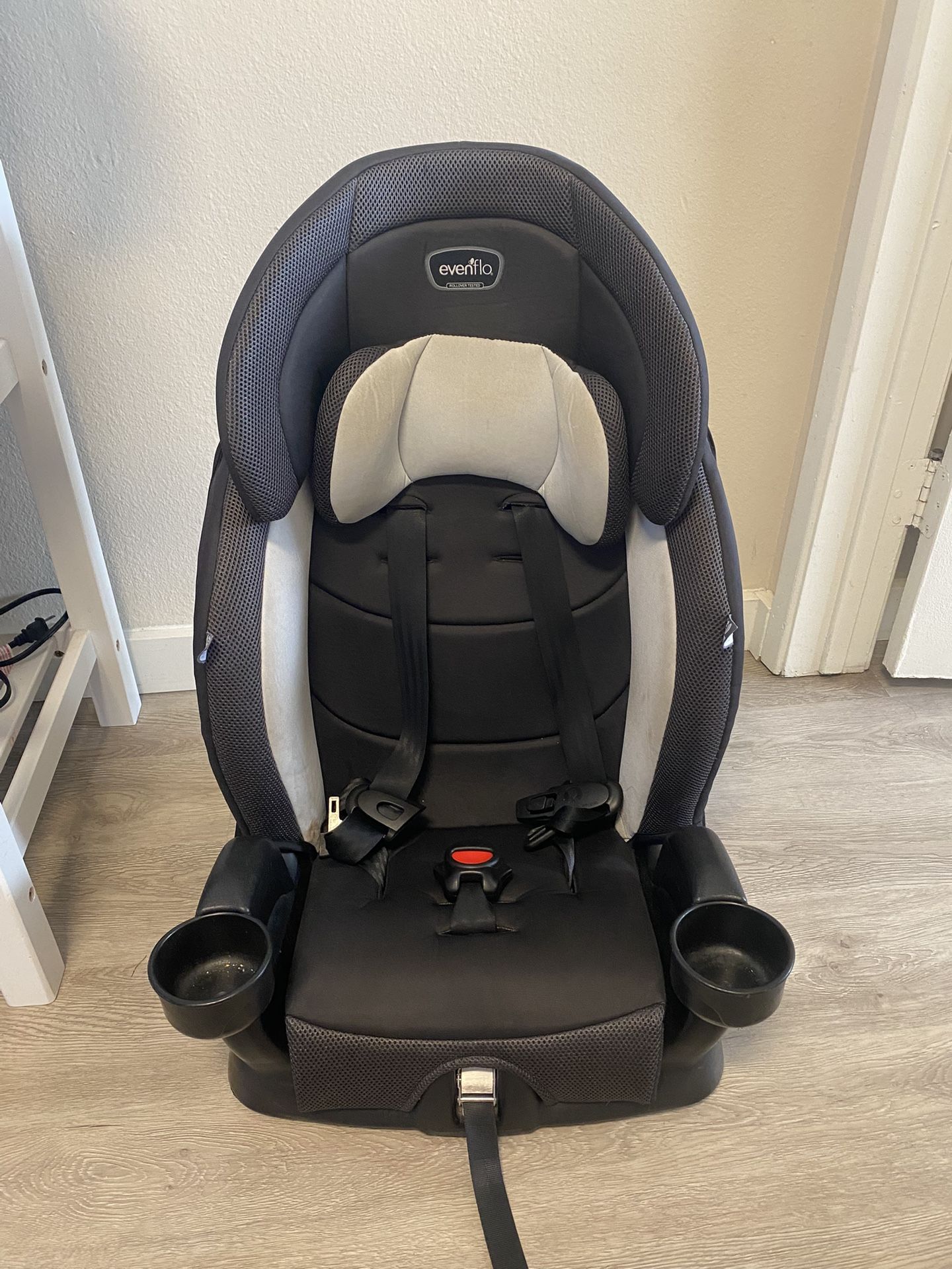 Evenflo Chase Plus 2-in-1 Booster Car Seat