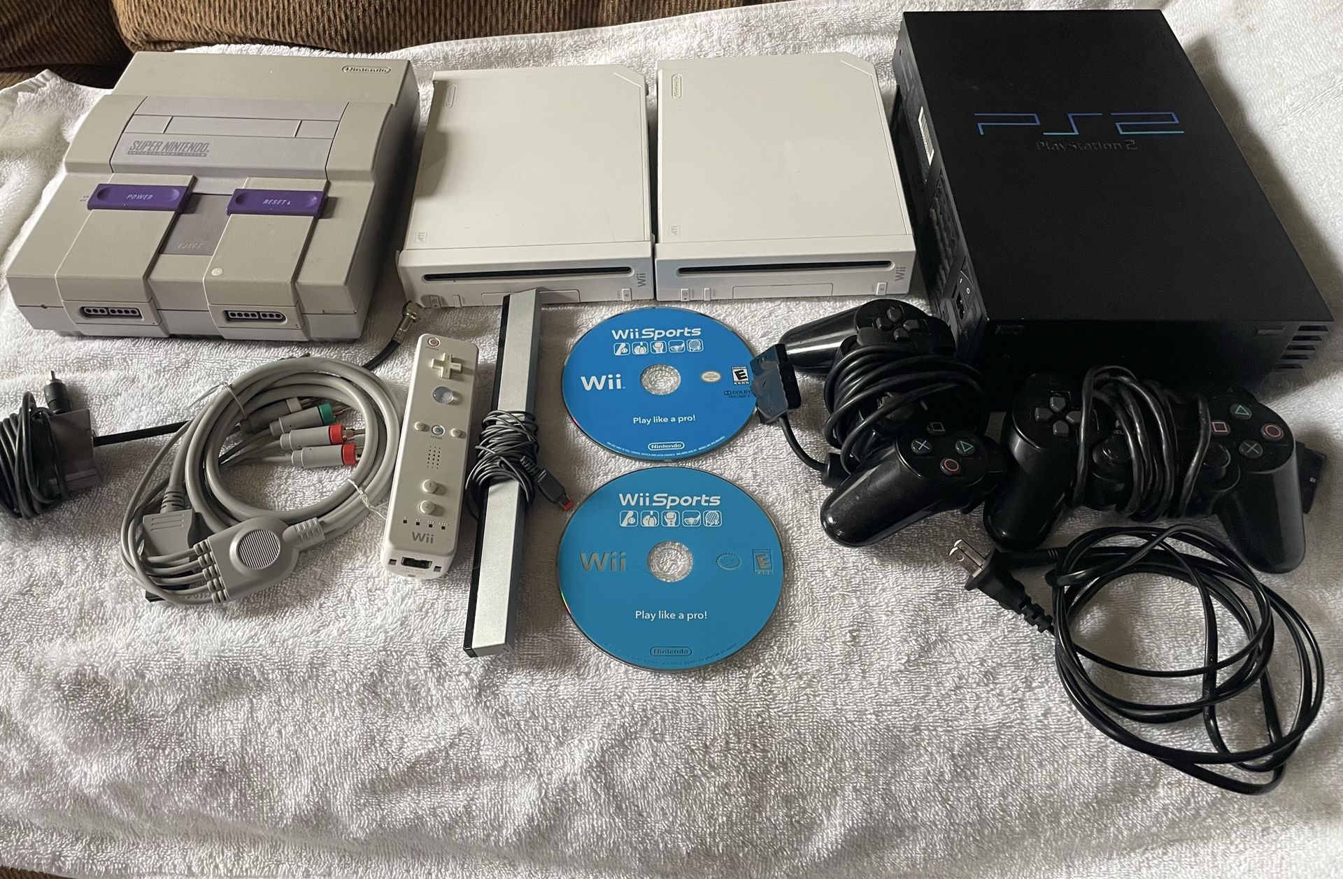 Nintendo Wii, N64 Cords, Controllers (For Parts or Repair)