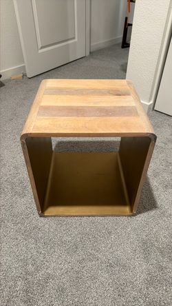 Wooden cubby