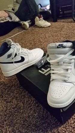 Retro 1 navy blues worn 1 time no creases