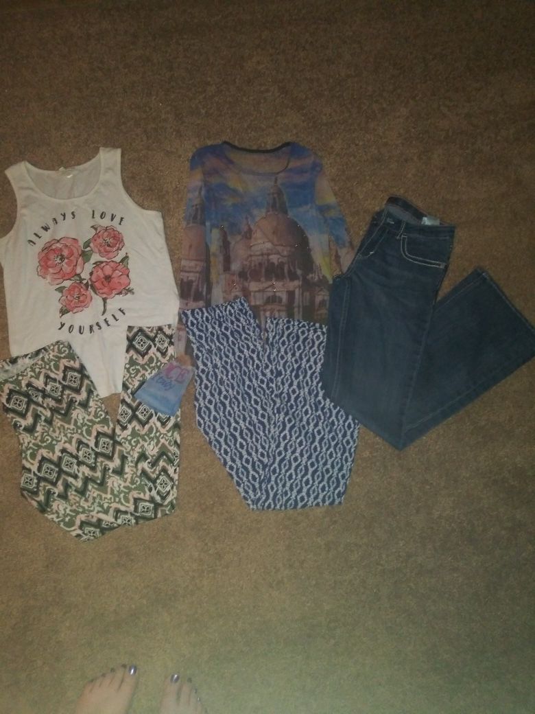 Girl's 12-14 clothes