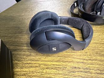 Sennheiser HD560S Open-Back Over-Ear Headphones