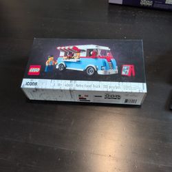 40681 Retro Food Truck 