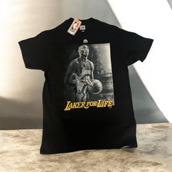 Kobe Bryant Lakers “Laker For Life” Majestic NBA T-Shirt Medium NWT