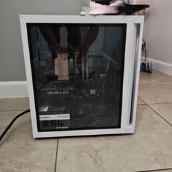 HP Omen 25L White