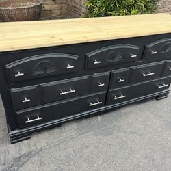 Wood dresser