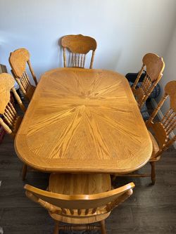 Oak Dining Table with 6 Chairs