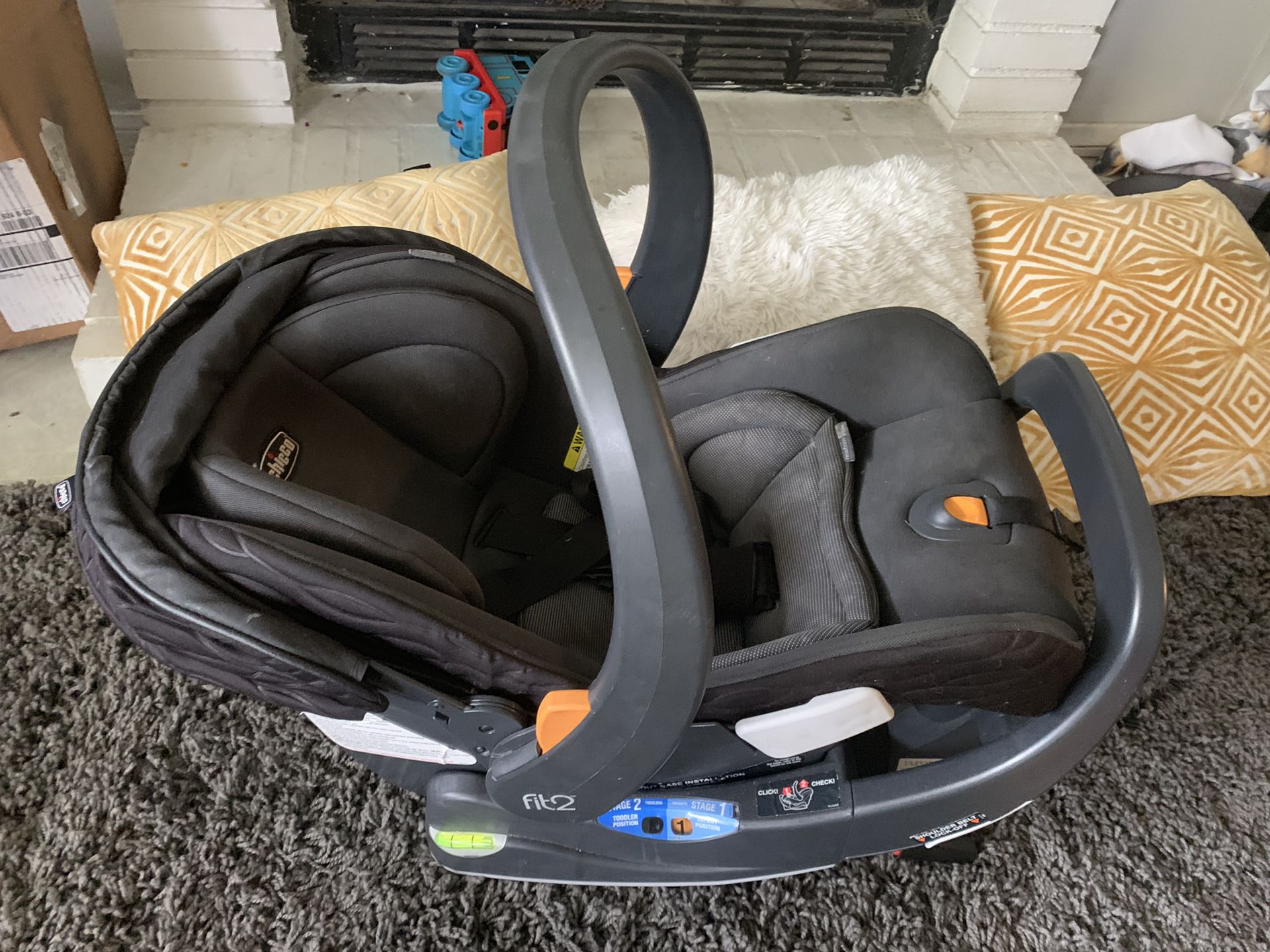 Chicco Infant & Toddler Car Seat