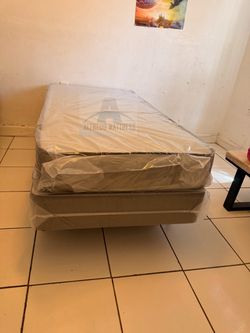 NEW TWIN SIZE 38x75” MATTRESS AND BOX SPRING-2pcs