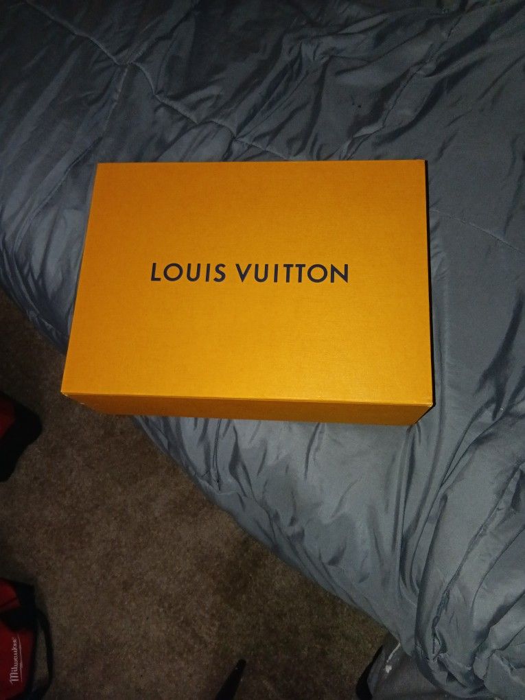 LOUIS VUITTON BOX