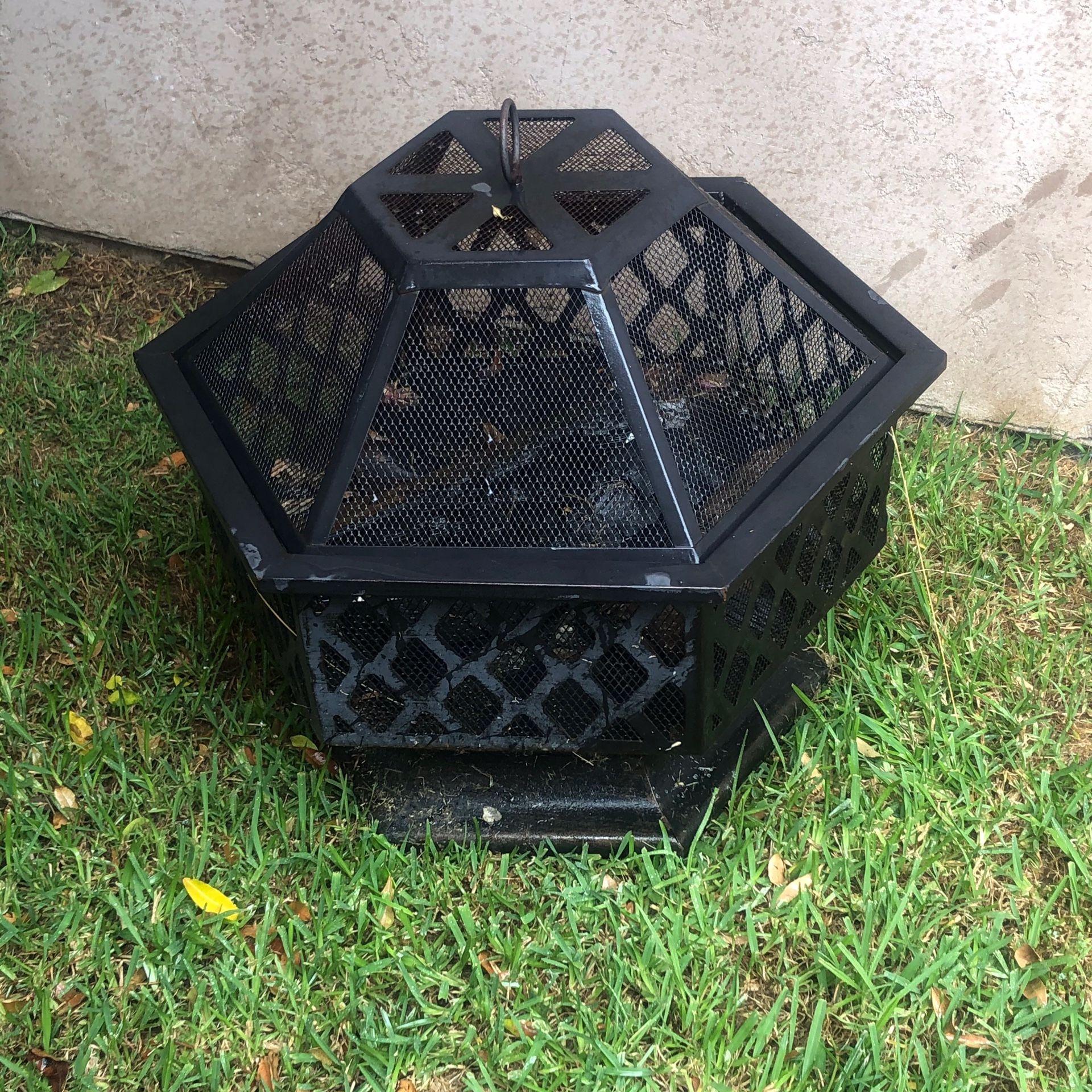 Endless summer hex shaped fire bowl pit lattice