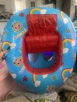 Pool floaty for a toddler