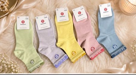 Lululemon socks