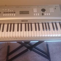 Yamaha Ypg 235 Electronic Keyboard