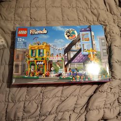 LEGO Friends 41732 Downtown Flower And Design Store