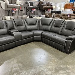 Power Reclining Sectional 