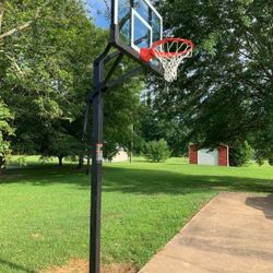 Lifetime 54 inch in ground basketball hoop adjustable basketball court 