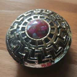 Vtg 60s 70s MARBLED CHERRY gold tone Pendant. 2"