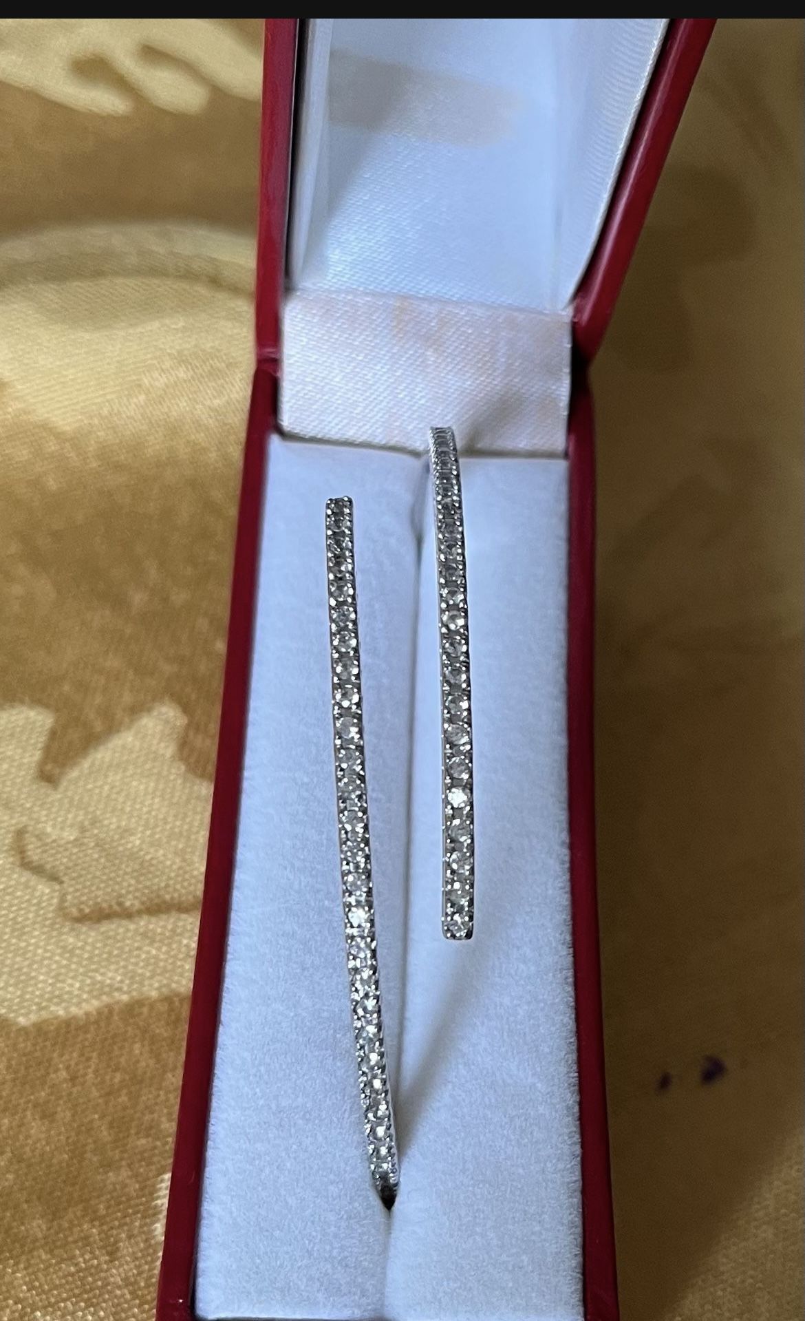 π
XMAS π LIKE NEW 925 Sterling Silver Genuino Diamonds 6/7β Bangle $290 π