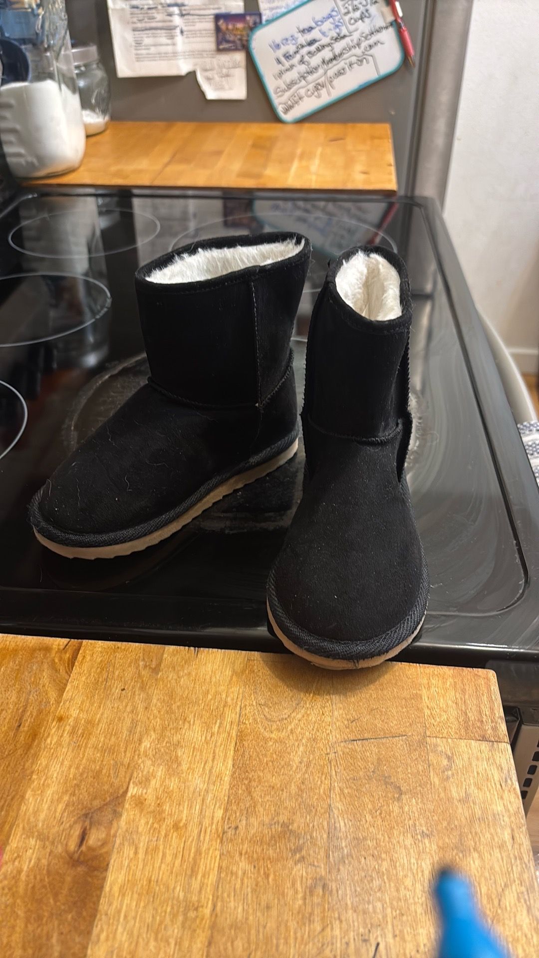 Black OLD NAVY KIDS BOOTS SIZE-9