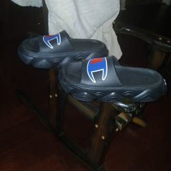 Black sandals....   Sze 8