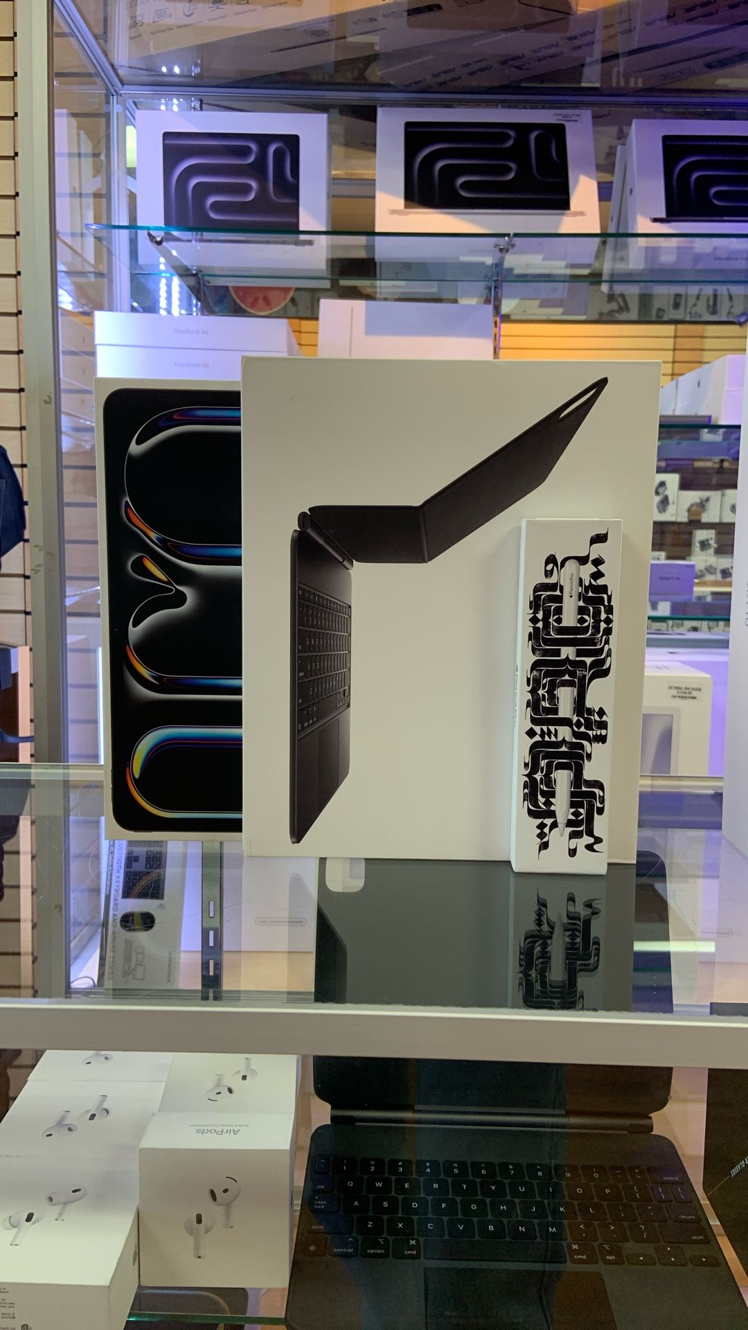 13” M5 iPad Pro 256GB Bundle