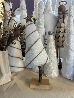 Gorgeous Cone Trees… Rope, Faux Fur, Fabric, And More! Great Price!! 