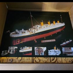 Icons 10294 - Titanic building blocks(9090pcs)