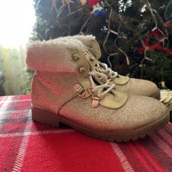 Juicy Couture Boots For Girls Size 2