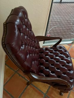 Burgundy Leather Tufted Executive Office Chair