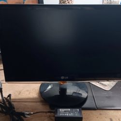 LG FLATRON IPS226V 21.5" 1920 x 1080 WIDESCREEN IPS LED LCD MONITOR