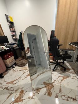 stand up mirror