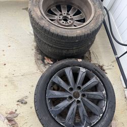 Hyundai 215/55/R17 Rims and Tires 3 Set